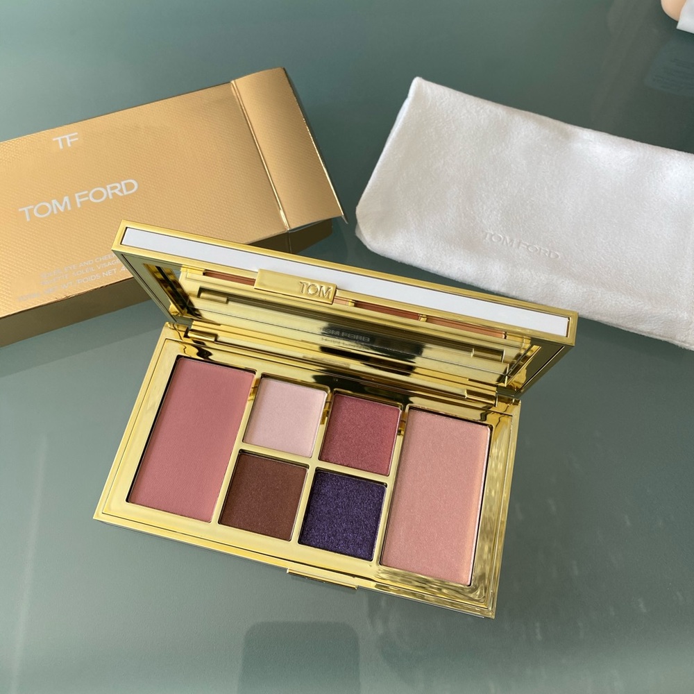 Tom Ford - Picture 1 of 4